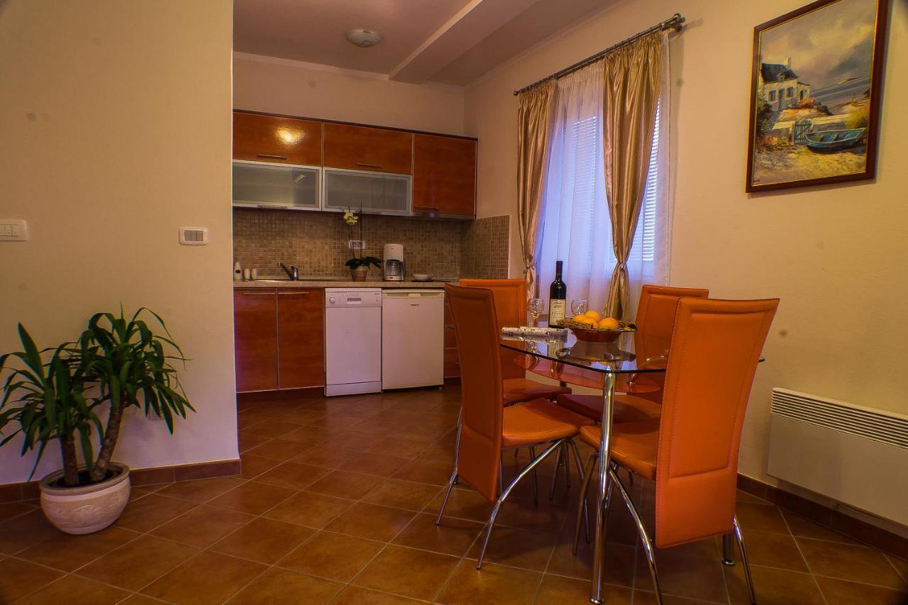 Dmm Apartments Tivat Eksteriør bilde