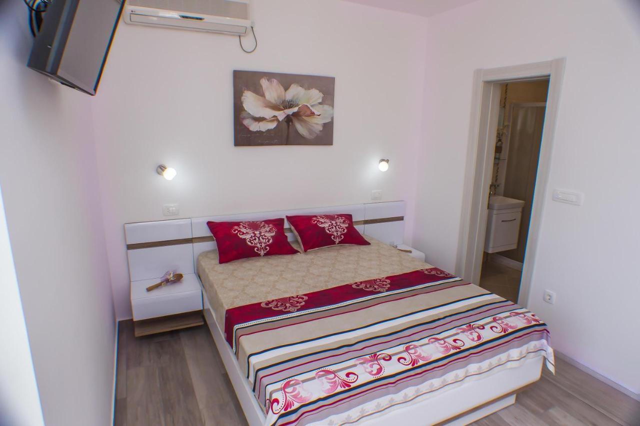 Dmm Apartments Tivat Eksteriør bilde