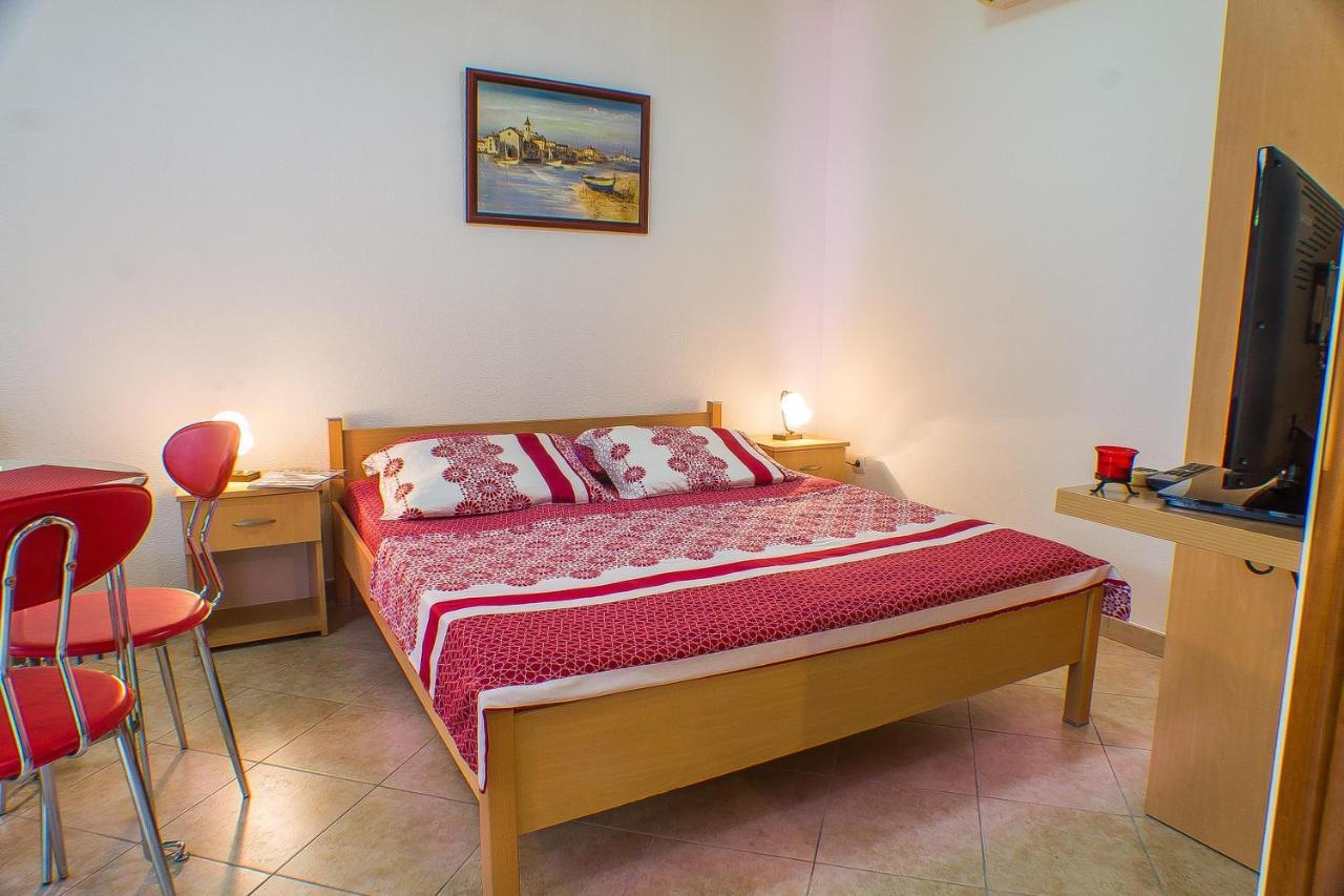 Dmm Apartments Tivat Eksteriør bilde