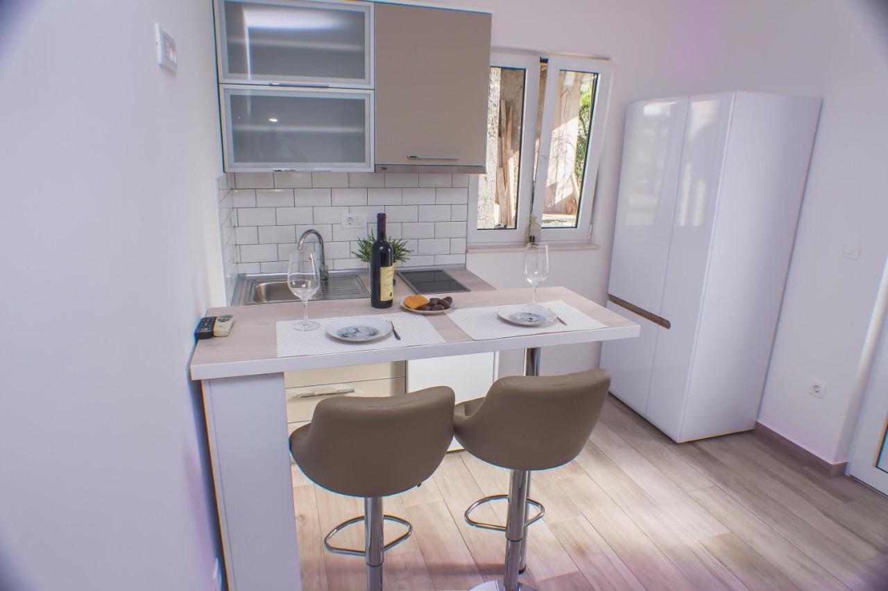 Dmm Apartments Tivat Eksteriør bilde