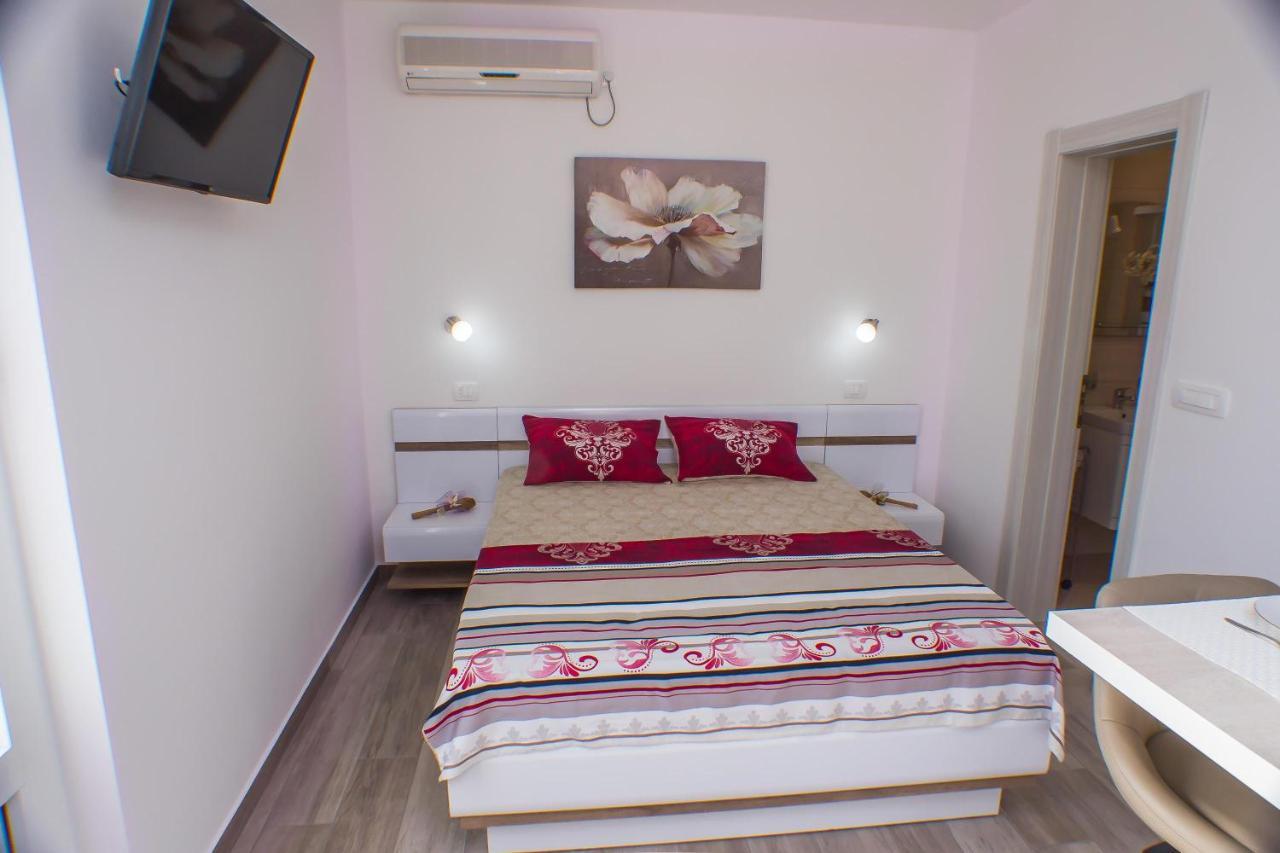 Dmm Apartments Tivat Eksteriør bilde