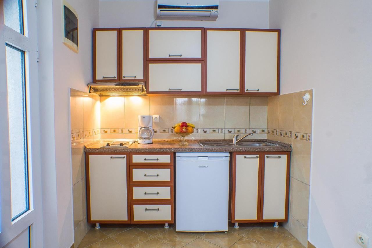 Dmm Apartments Tivat Eksteriør bilde