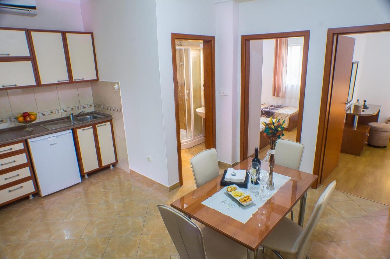 Dmm Apartments Tivat Eksteriør bilde