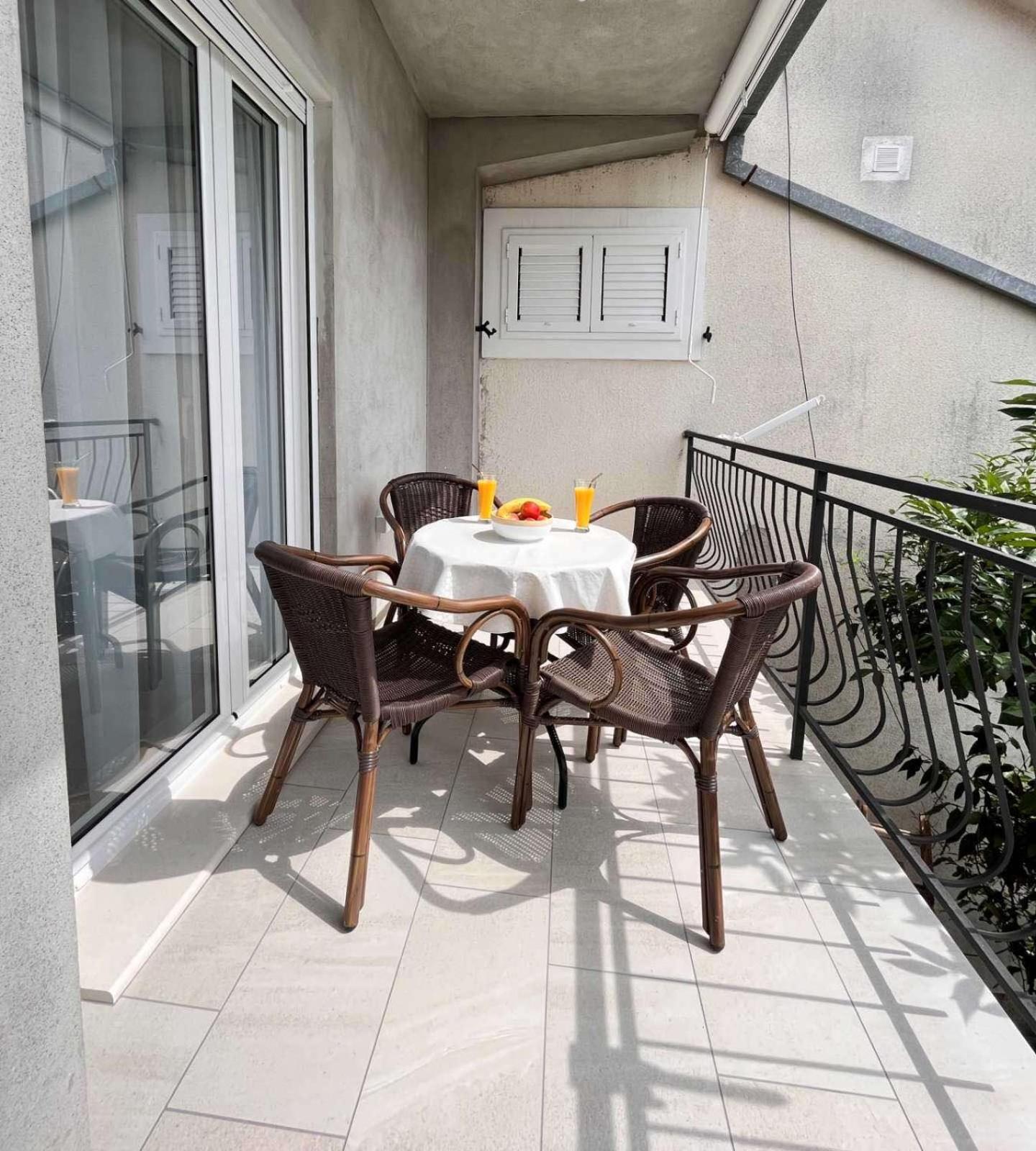 Dmm Apartments Tivat Eksteriør bilde